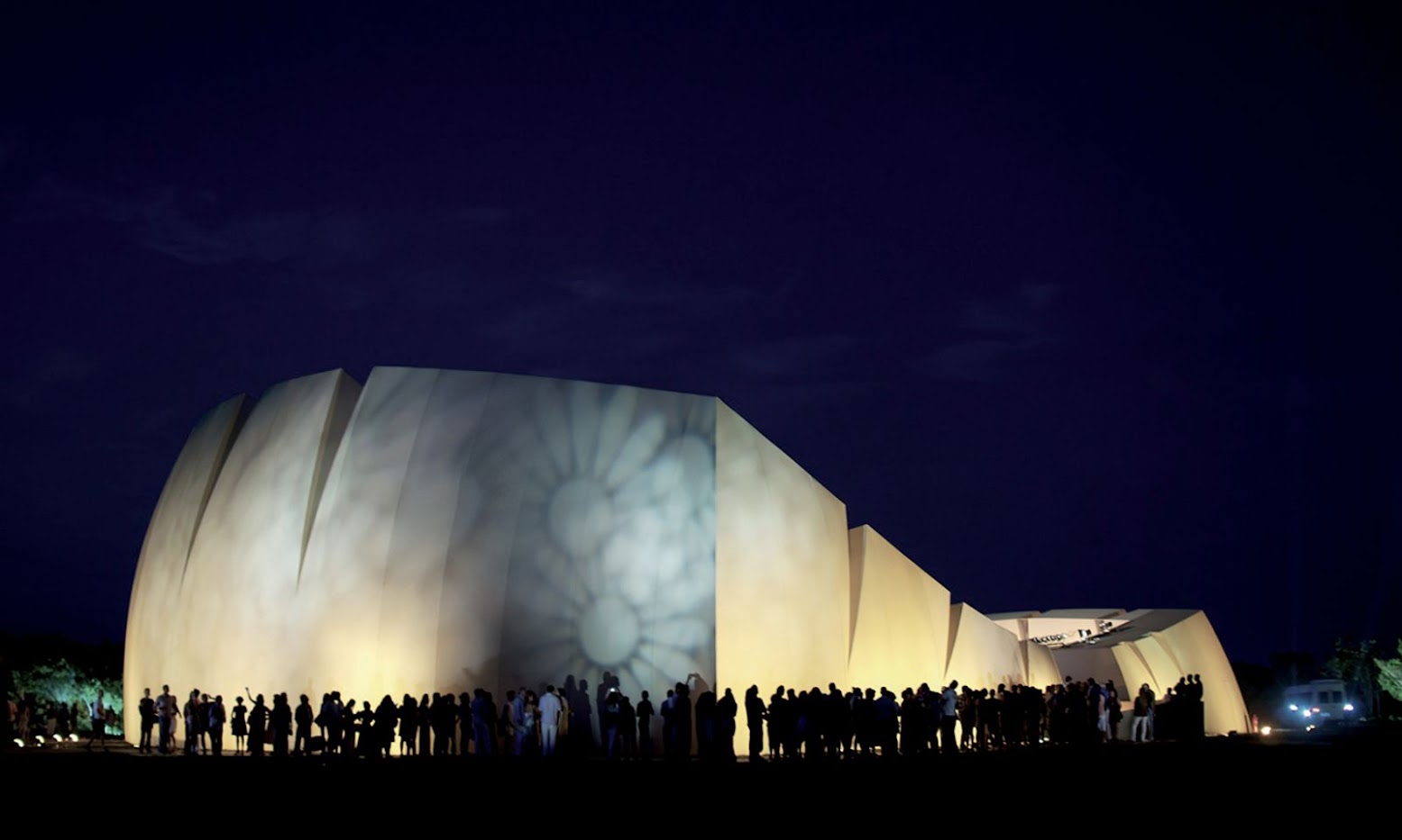 Mozarteum Brasileiro Theater by Valentiny HVP Architects