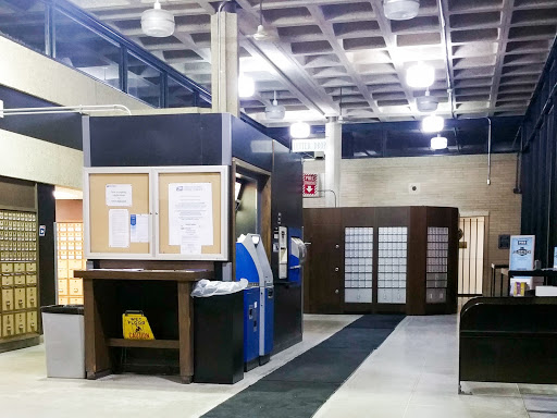 Post Office «USPS Cedar Rapids P&DC», reviews and photos, 615 6th Ave SE, Cedar Rapids, IA 52401, USA