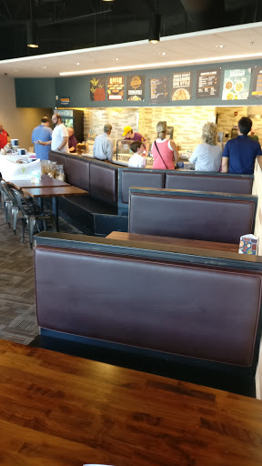 Mexican Restaurant «QDOBA Mexican Eats», reviews and photos, 1082 Town and Country Crossing Dr, Town and Country, MO 63017, USA