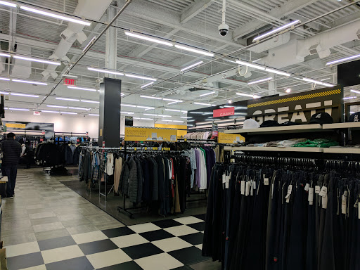 Department Store «Nordstrom Rack The Gallery At Westbury Plaza», reviews and photos, 1040 Old Country Rd, Garden City, NY 11530, USA
