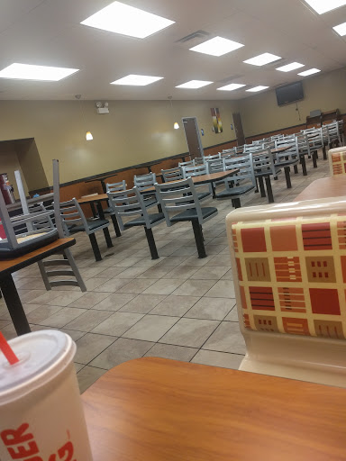 Fast Food Restaurant «Burger King», reviews and photos, 161 Main Ave SW, Warren, OH 44481, USA