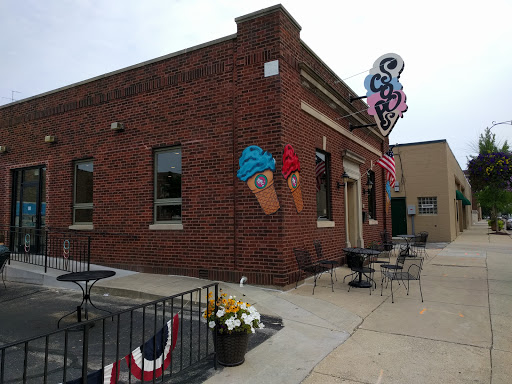 Ice Cream Shop «Scoops Ice Cream & Candy», reviews and photos, 5711 8th Ave, Kenosha, WI 53140, USA