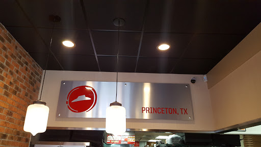 Pizza Restaurant «Pizza Hut», reviews and photos, 201 E Princeton Dr, Princeton, TX 75407, USA