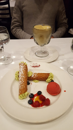 Italian Restaurant «Piccola Venezia», reviews and photos, 42-01 28th Ave, Astoria, NY 11103, USA