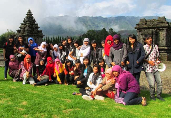 Exciting Group Dieng Tour