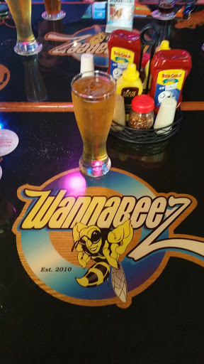 Bar & Grill «Wannabeez Bar and Grill», reviews and photos, 75 1/2 W Main St, Hagerstown, IN 47346, USA