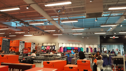 Clothing Store «Nike Factory Store», reviews and photos, 11401 NW 12th St #224, Miami, FL 33172, USA