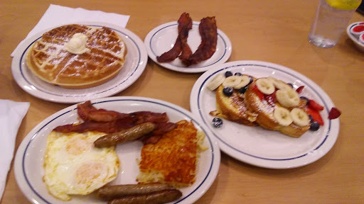 Restaurant «IHOP», reviews and photos, 495 Union St #2168, Waterbury, CT 06706, USA