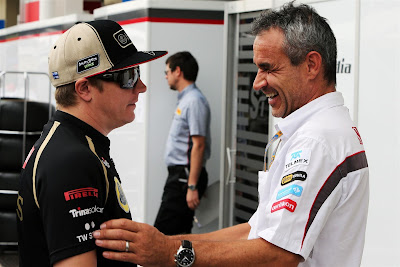 Кими Райкконен и тим-менеджер Sauber Beat Zehnder на Гран-при Бразилии 2012