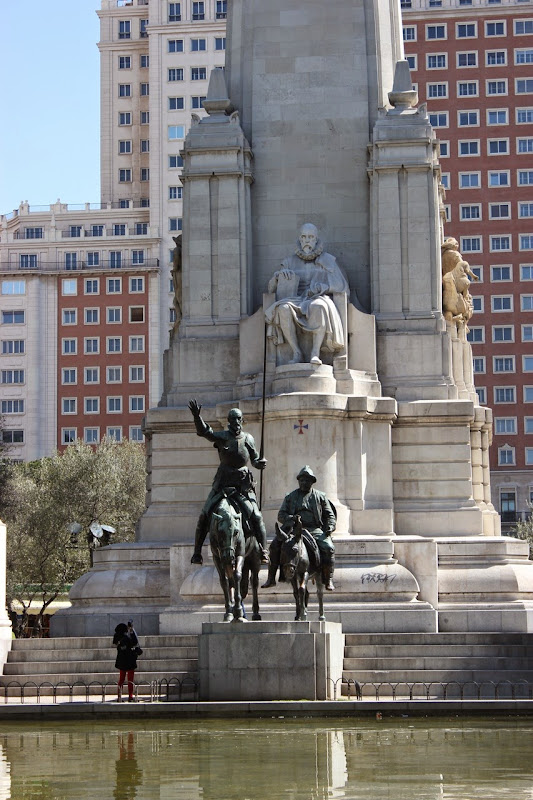 Escapada de 3 días a Madrid en mayo de 2013 - Blogs de España - Puerta del Sol, Plaza Mayor, Plaza de Oriente, Plaza España, Templo Debod (15)