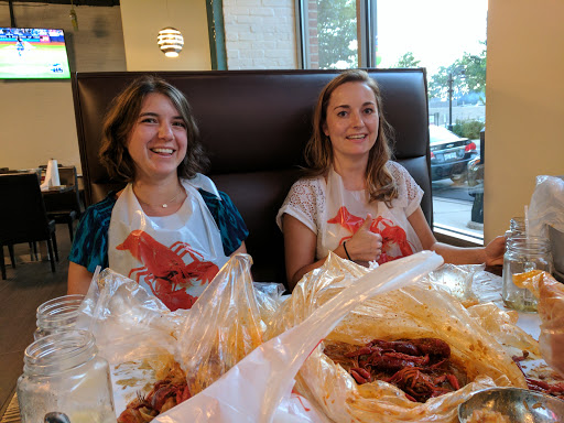 Seafood Restaurant «Mad Boiling Crab», reviews and photos, 201 W Gorham St, Madison, WI 53703, USA