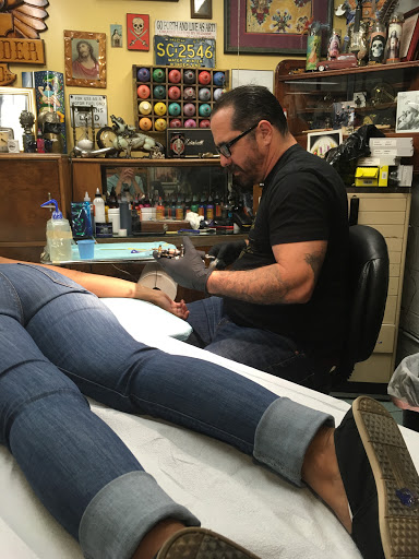Tattoo Shop «Six Feet Under», reviews and photos, 116 N 2nd Ave, Upland, CA 91786, USA