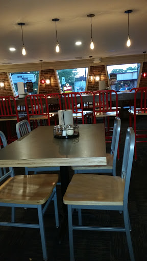 Pizza Restaurant «Pizza Hut», reviews and photos, 733 E Central Ave, West Carrollton, OH 45449, USA
