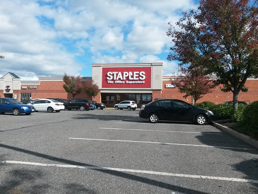 Office Supply Store «Staples», reviews and photos, 854 Sunrise Hwy, Bay Shore, NY 11706, USA