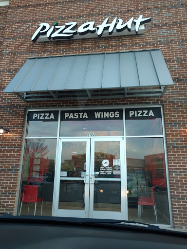 Pizza Restaurant «Pizza Hut», reviews and photos, 6141 Windhaven Pkwy #135, Plano, TX 75093, USA