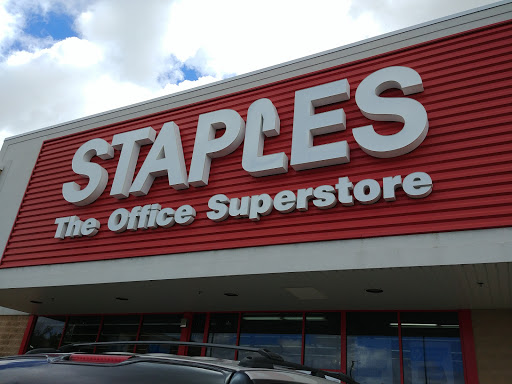 Office Supply Store «Staples», reviews and photos, 730 Main St, Layton, UT 84041, USA