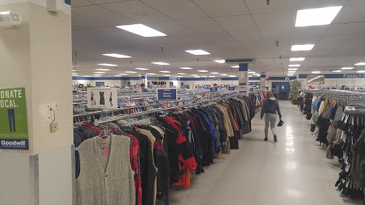 Thrift Store «Goodwill», reviews and photos