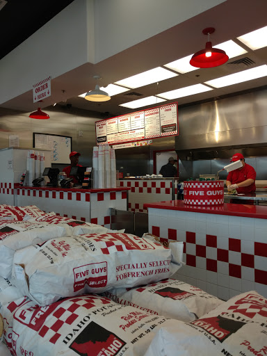 Fast Food Restaurant «Five Guys», reviews and photos, 1520 S 5th St, St Charles, MO 63303, USA