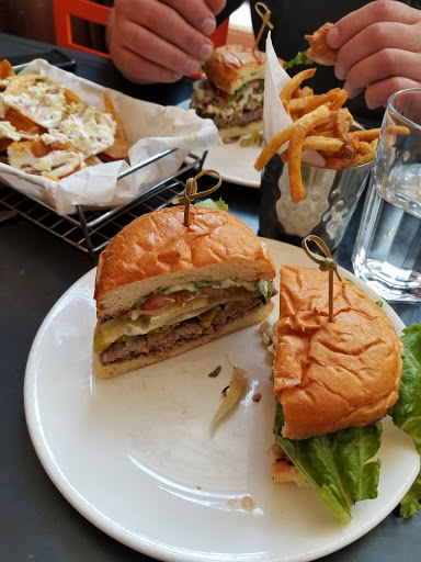 Hamburger Restaurant «Park Burger Highlands», reviews and photos, 2643 W 32nd Ave, Denver, CO 80211, USA