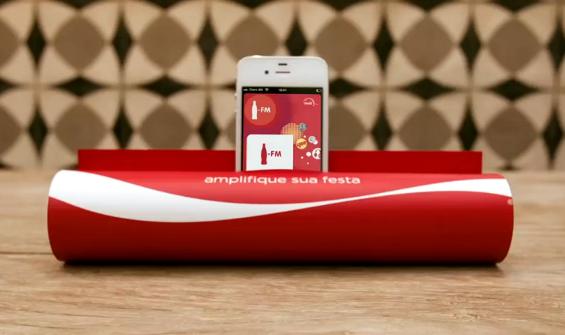 Coca-Cola FM Uses An iPhone and Turns A Magazine Into An Amplifier