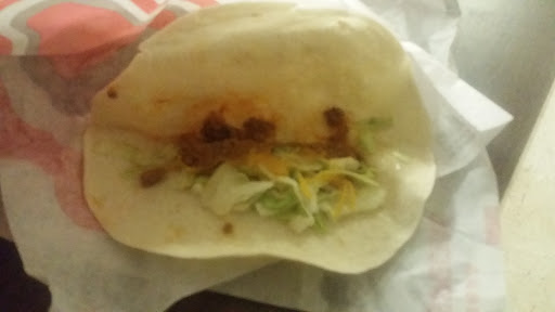 Fast Food Restaurant «KFC», reviews and photos, 3001 N Hampton Rd, Dallas, TX 75212, USA