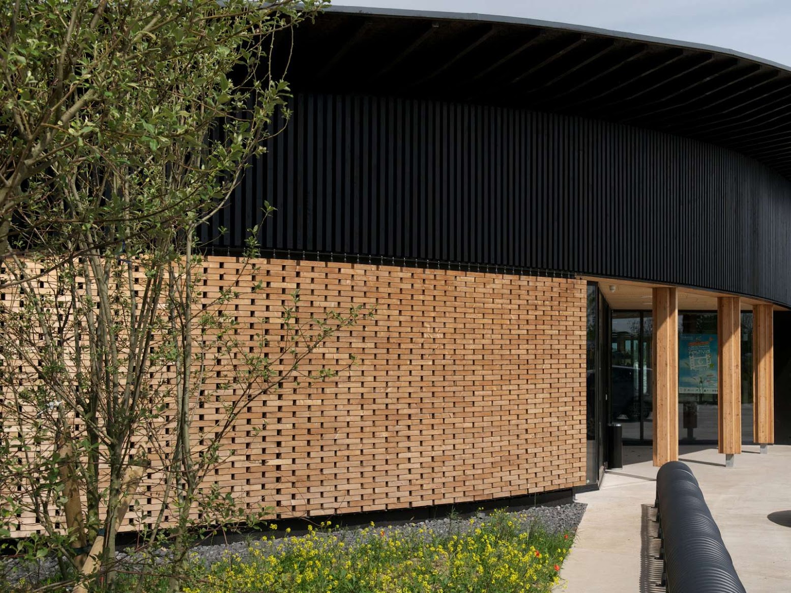 Aquaterra Environmental Centre by Tectoniques Architectes