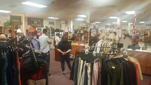 Thrift Store «Assistance League Thrift Shop», reviews and photos, 2100 E 4th St, Long Beach, CA 90814, USA