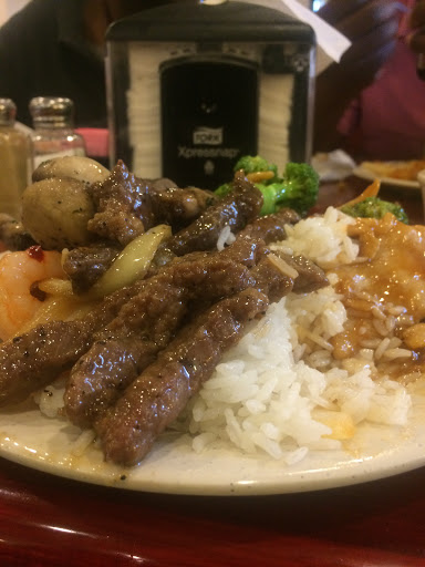 Restaurant «Golden Dragon Buffet & Grill», reviews and photos, 25-75 Frontage Rd, East Haven, CT 06512, USA