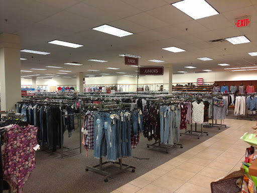 Clothing Store «Burlington Coat Factory», reviews and photos, 3050 N 5th Street Hwy, Reading, PA 19605, USA