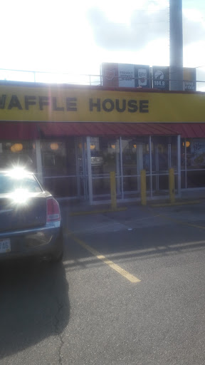 Breakfast Restaurant «Waffle House», reviews and photos, 3385 E Dublin Granville Rd, Westerville, OH 43081, USA