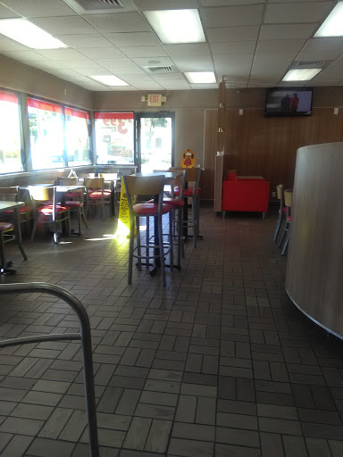 Fast Food Restaurant «Burger King®», reviews and photos, 7195 NW 74th St, Medley, FL 33166, USA
