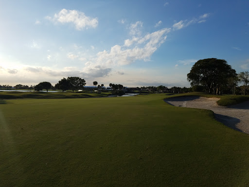 Golf Club «PGA National Golf Club», reviews and photos, 400 Ave of the Champions, Palm Beach Gardens, FL 33418, USA