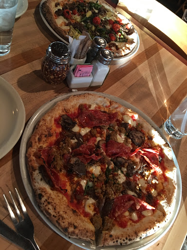 Pizza Restaurant «Cane Rosso», reviews and photos, 1301 S Broadway St, Carrollton, TX 75006, USA