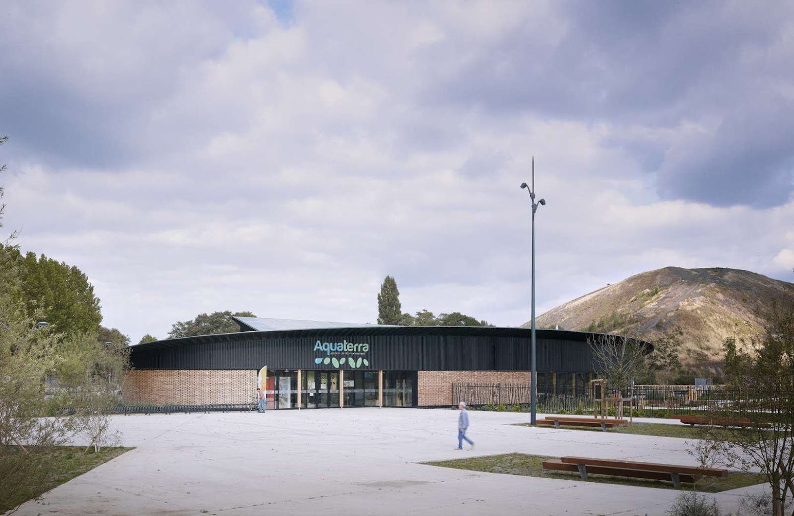 Aquaterra Environmental Centre by Tectoniques Architectes