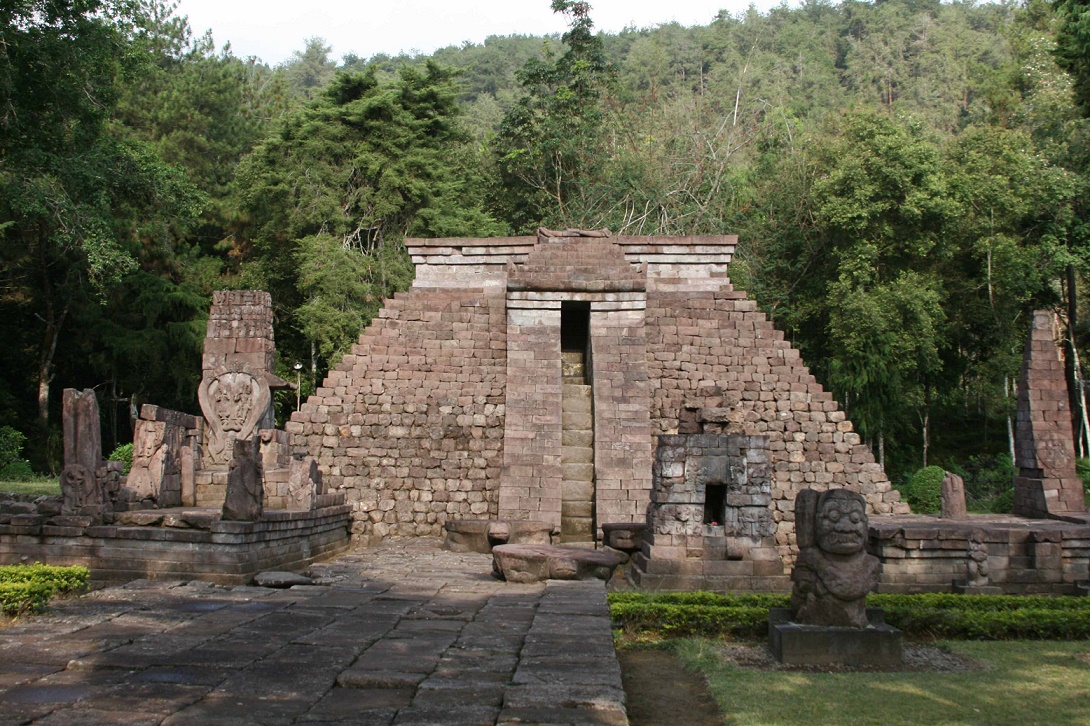 Java: Centuries-old Sukuh temple undergoing restoration work
