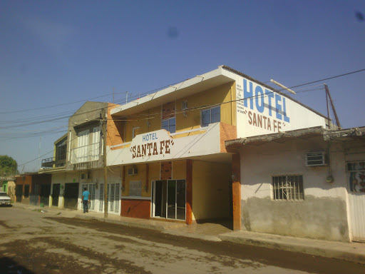Hotel Santa Fe, Nicolás Echeverría 9, Amado Nervo, 63310 Santiago Ixcuintla, Nay., México, Alojamiento en interiores | NAY