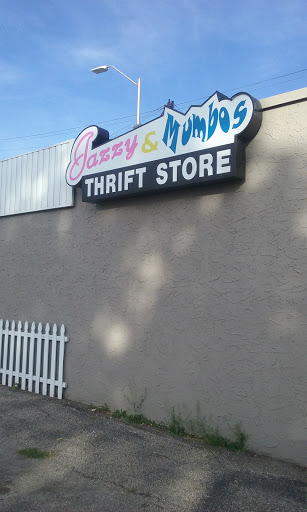 Thrift Store «Jazzy & Mumbos Thrift Store», reviews and photos, 123 Center Ave E, Dilworth, MN 56529, USA