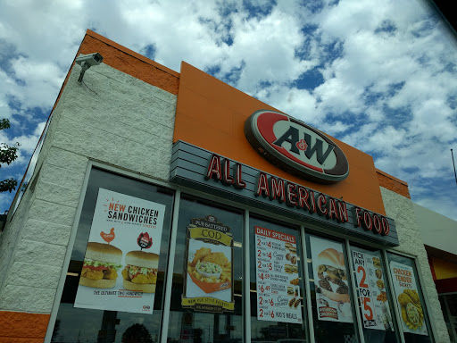 Fast Food Restaurant «A&W Restaurants», reviews and photos, 3805 Pine Grove Ave, Fort Gratiot Twp, MI 48059, USA