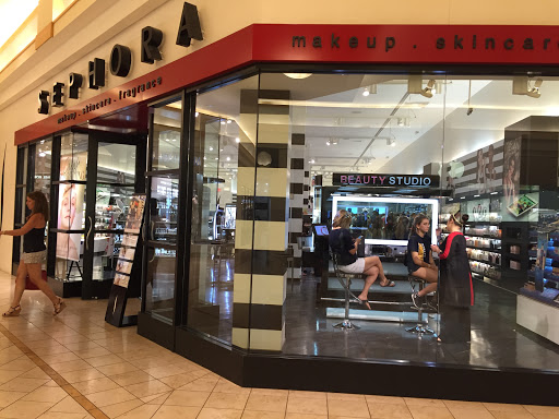 Cosmetics Store «SEPHORA», reviews and photos, 2414 E Sunrise Blvd #2204, Fort Lauderdale, FL 33304, USA