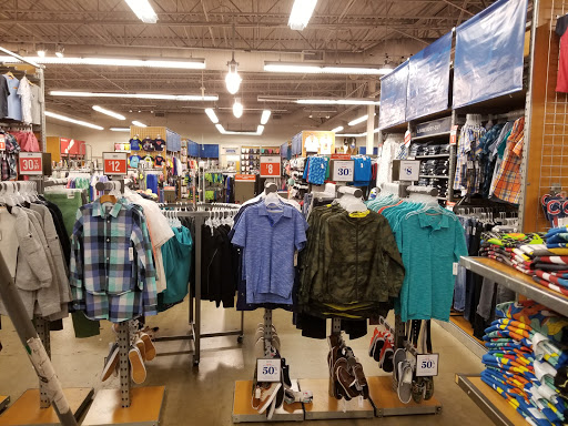 Clothing Store «Old Navy», reviews and photos, 1000 Tanger Dr #203, Locust Grove, GA 30248, USA