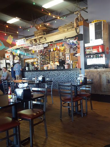 Pizza Restaurant «Lost Pizza Co», reviews and photos, 1203 N Gloster St, Tupelo, MS 38804, USA