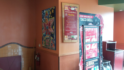 Mexican Restaurant «Taco Bell», reviews and photos, 20925 Redwood Rd, Castro Valley, CA 94546, USA