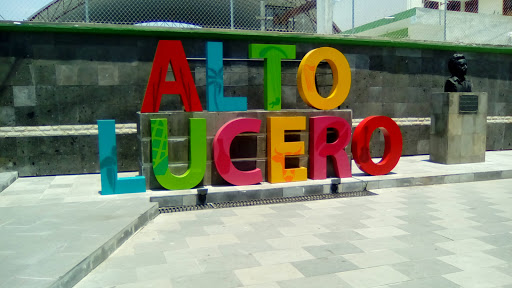 Correos de México / Alto Lucero, Ver., Miguel Alemán Poniente 9, Alto Lucero, Veracruz, 91461 Alto Lucero, Ver., México, Oficina de correos | VER