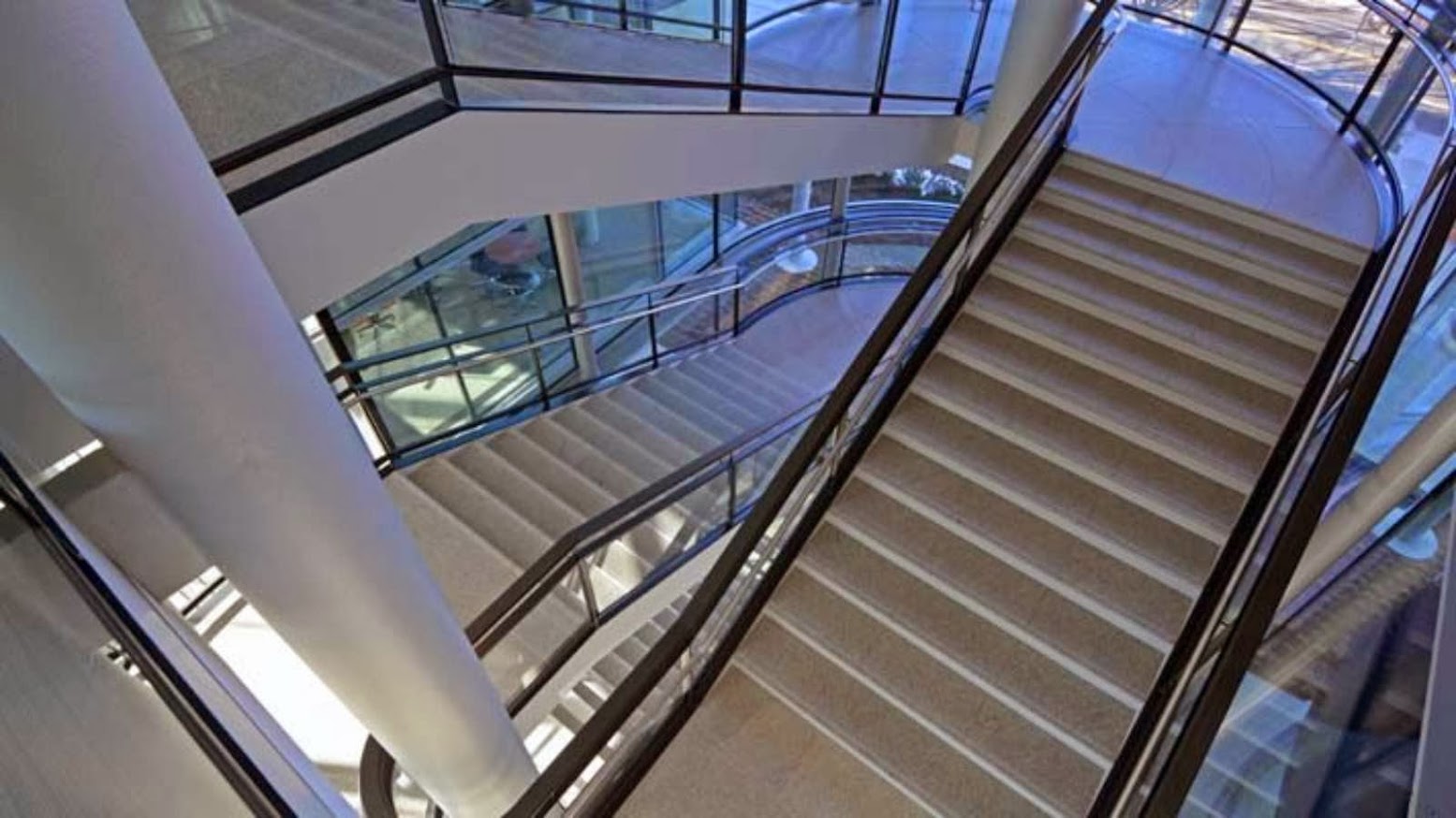 Yale School of Management by Foster Partners