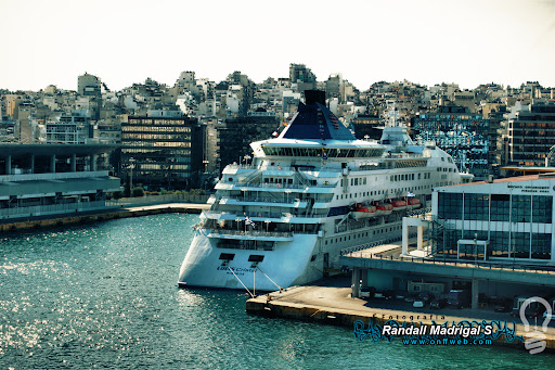Puerto de Piraeus Grecia