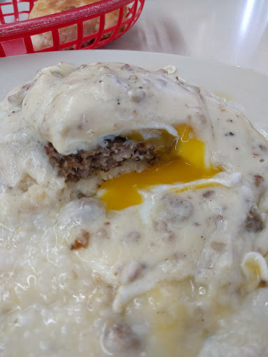 Restaurant «White Front Breakfast House», reviews and photos, 1518 Market St, Wilmington, NC 28401, USA