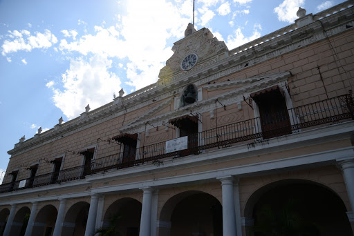 Presidencia Municipal, Portal Morelos 1, Centro, 62740 Cuautla, Mor., México, Oficina de gobierno local | MOR