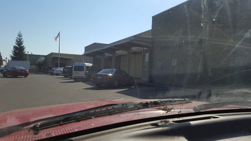 Post Office «US Post Office», reviews and photos, 2345 W Beech Ave, Visalia, CA 93277, USA
