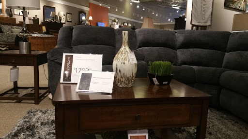 Furniture Store «Ashley HomeStore», reviews and photos, 168 Daniel Webster Hwy, Nashua, NH 03060, USA