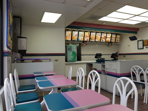 Mexican Restaurant «Taco Bell», reviews and photos, 8428 Baltimore Ave, College Park, MD 20740, USA